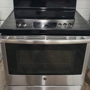 Used Less Than 1 Year GE Electric Stove JCB840SK1SS (2)