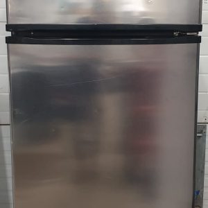 Used Refrigerator Amana A8RXCGFXS01 (1)
