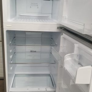 Used Refrigerator Insignia NS RTM10SS0 (2)