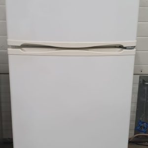Used Whirlpool Refrigerator ET0MSRXTQ00