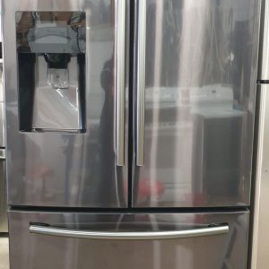 Open box Samsung Refrigerator RF263BEASG