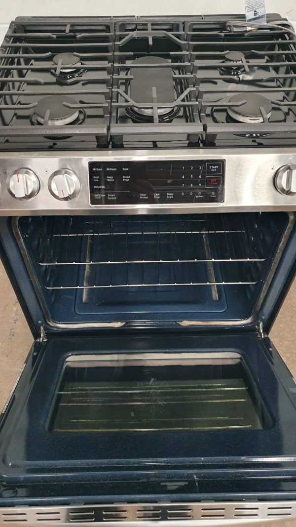 USED LESS THEN 1 YEAR Samsung PROPANE GAS STOVE NX60T8311SS