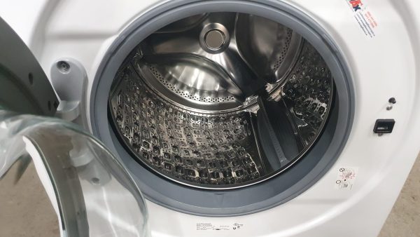 Used less than 1 year Samsung Set Washer WF45T6000AW and Dryer DVE45T6005W