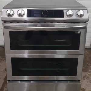 Used Less Than 1 Year INDUCTION SLIDE IN STOVE NE63T8951SS