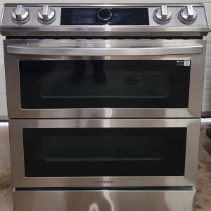 Used Less Than 1 Year Electric SLIDE IN STOVE NE63T8751SS