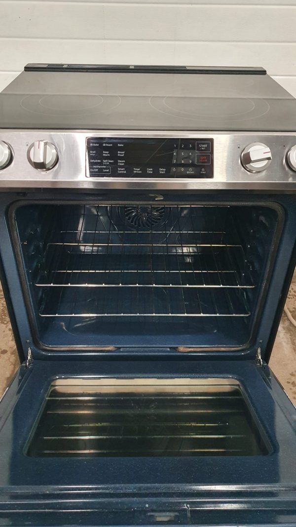 Used Less Than 1 Year Electric Slide In Stove Samsung NE63T8311SS/AC