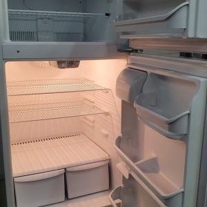 Used Frigidaire Refrigerator FRT15HB3DW2 (2)