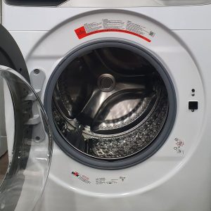 Used less than 1 year!! Samsung Washer WF45T6000AW (2)
