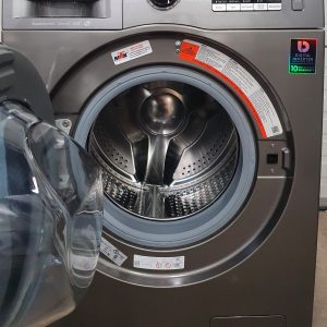 Used less than 1 year Samsung Washer WW22K6800AX Apartment size (2)
