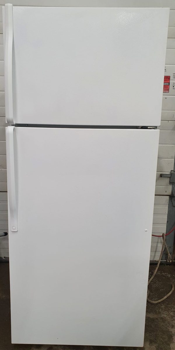 Used Whirlpool Refrigerator ET8AHKXRQ00
