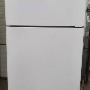 USED HOTPOINT REFRIGERATOR Used less than 1 year HPE16BTNDRWW