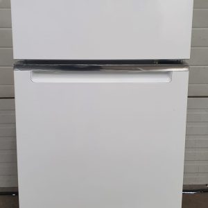 USED LESS THAN 1 YEAR WHIRLPOOL REFRIGERATOR APARTMENT SIZE WRT312CZJW00